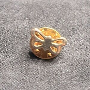 Vintage Bello Reg'o Gold Toned Butterfly Mini Lapel Pin Brooch Tie Tack
